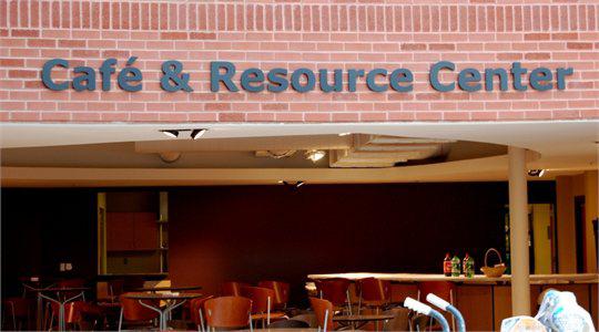 Dimensional Letters Install